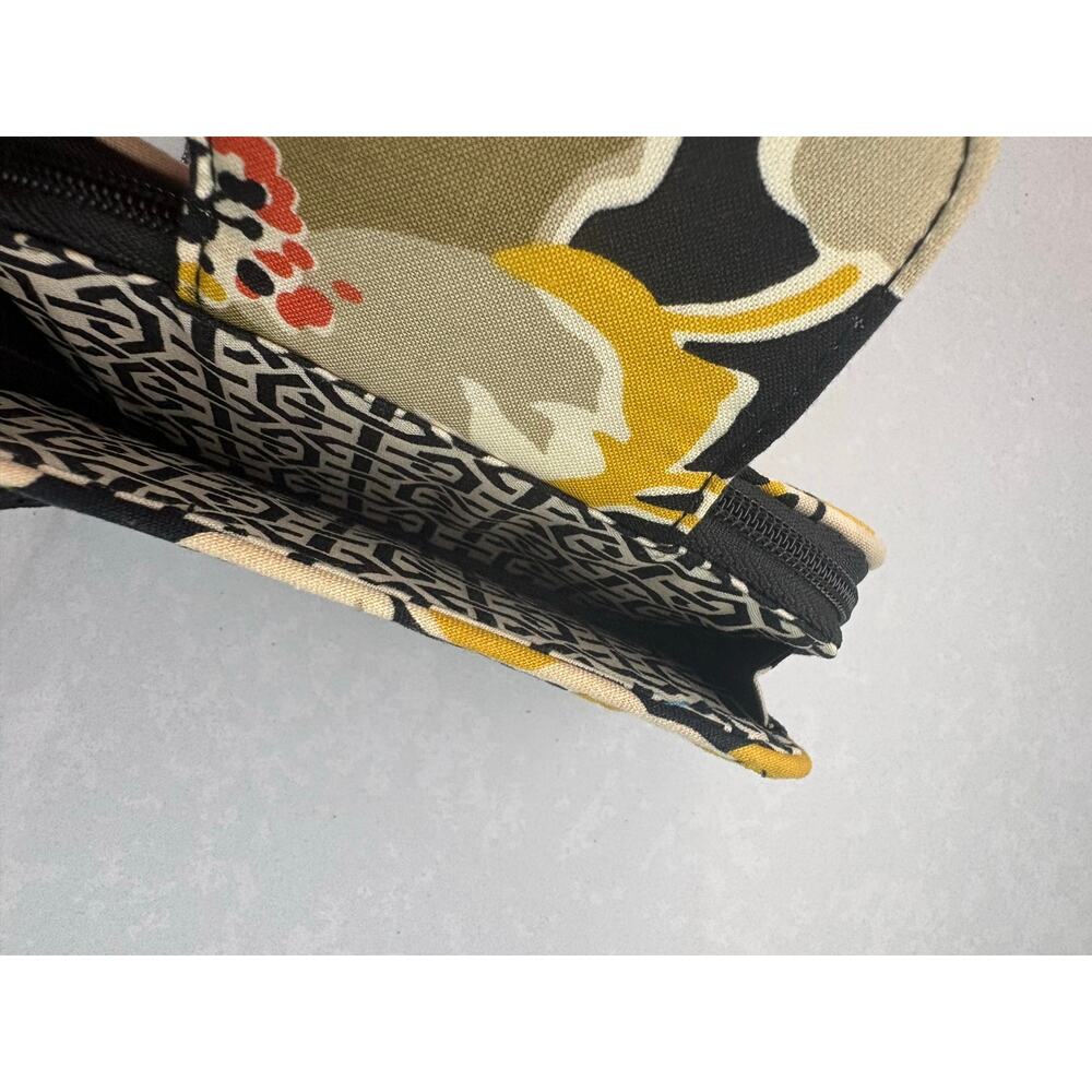 Vera Bradley Retired Quilted Wristlet Wallet Dogwood Floral Black Yellow - Picture 3 of 6